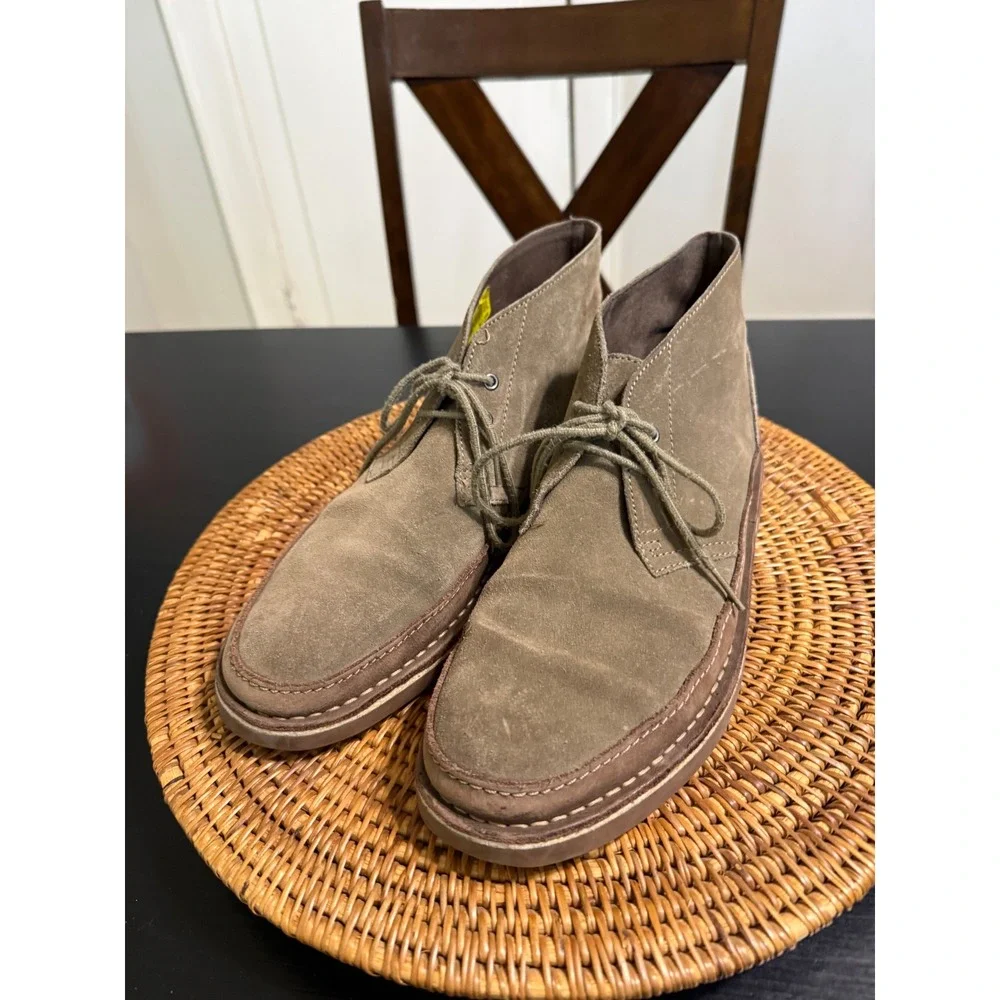 Clarks Mens Desert Boots Olive Suede Leather Chukka 26107698 Size 9M